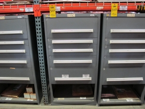 STANLEY VIDMAR HEAVY DUTY 5-DRAWER PARTS CABINET W/ CONTENTS (W-50) LOADING & HANDLING FEE $25-